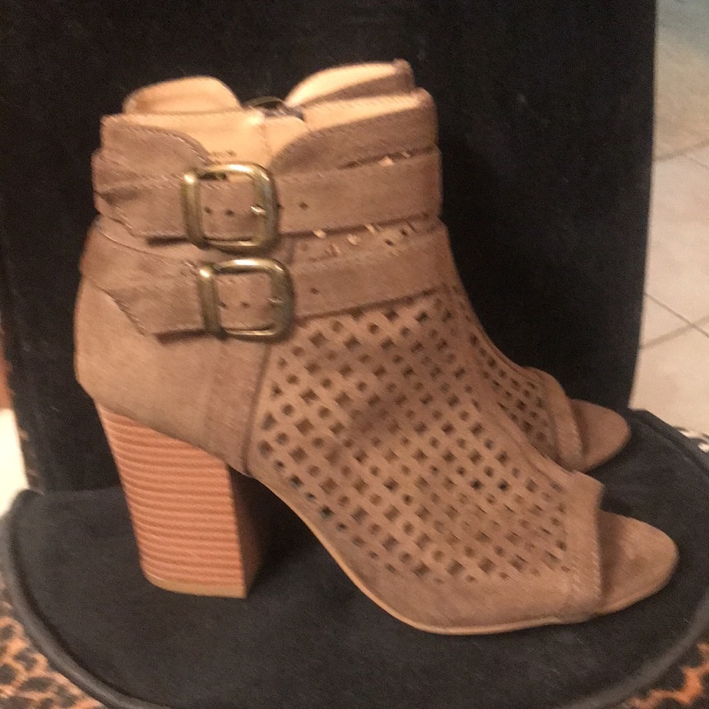 JustFab peep toe booties, like new!!!! - Picture 2 of 5